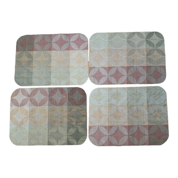 Placemats | Set of 4 | Size 13.5x 18” - Picture 1 of 3
